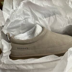 Bombas Woman’s Grey Slip-On Loafers